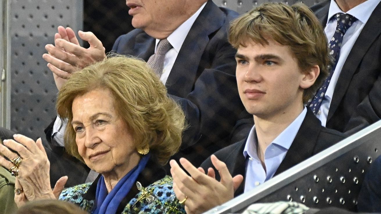 Miguel Urdangarin junto a la reina Sofía.