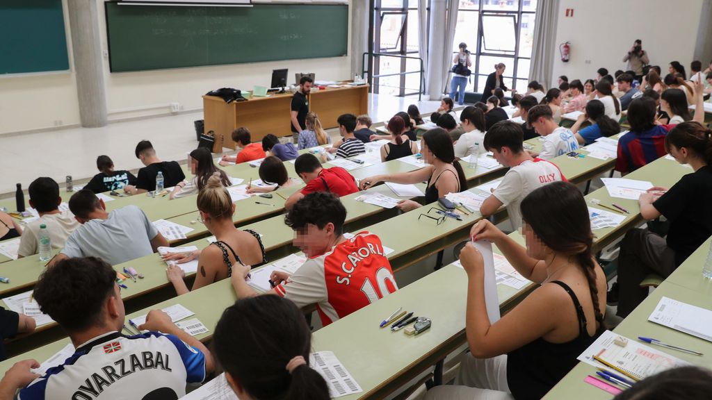 5.088 estudiantes, llamados a la EBAU de junio a partir de hoy en Asturias