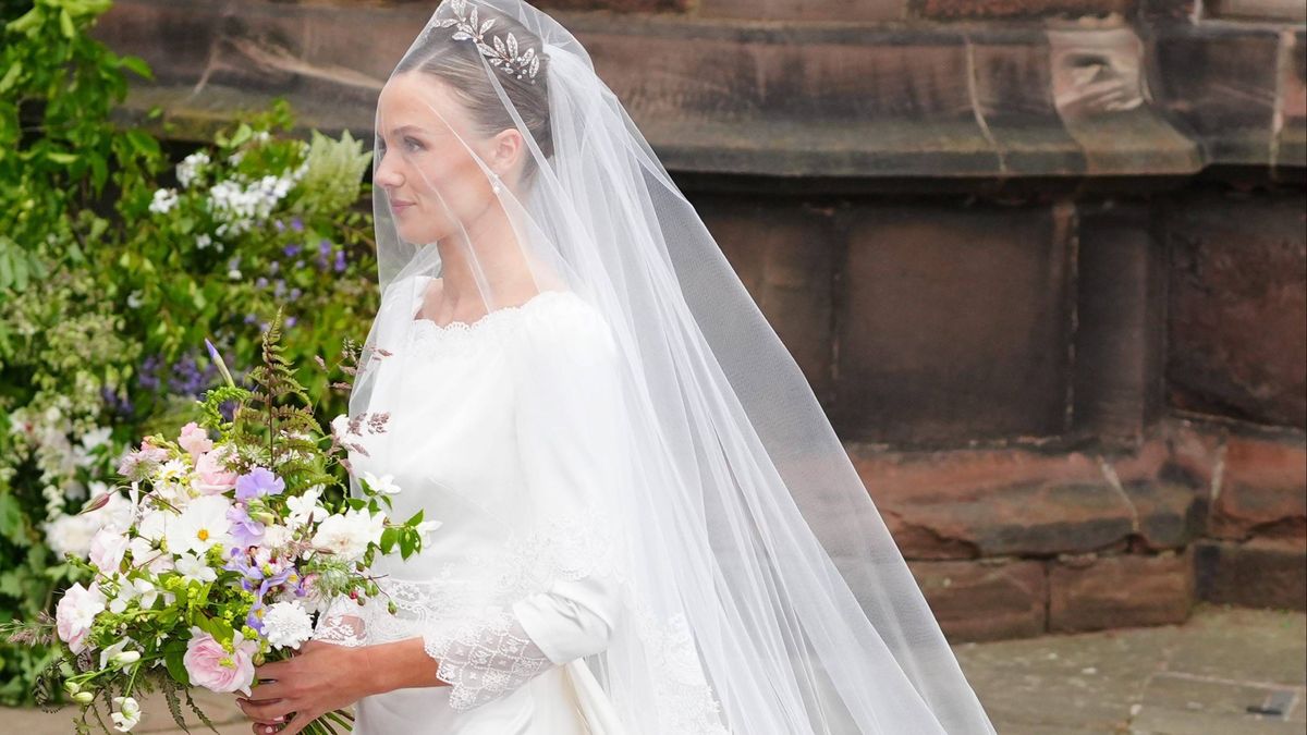 Olivia Henson, vestida de novia