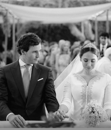 Tamara e Íñigo el día de su boda (@tamara_falco)