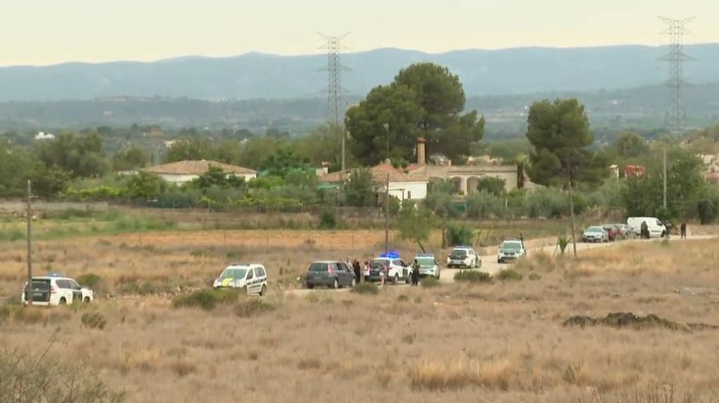 Un hombre mata a su mujer y al hijo de ella en Benaguasil, Valencia, y después se suicida