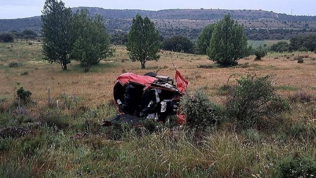 Turismo accidentado en Soria tras salirse del vía