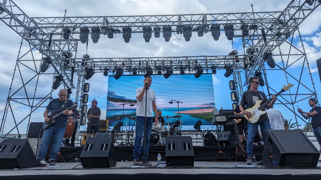 Danza Invisible, durante la prueba de sonido en el concierto de Torremolinos