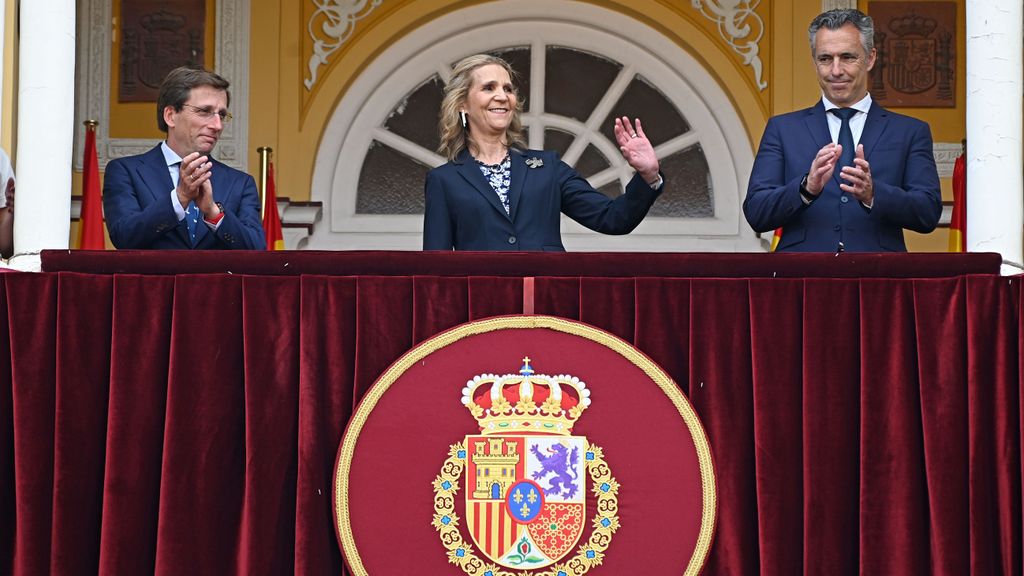 Almeida y la infanta Elena, este pasado 9 de junio, en Las Ventas.