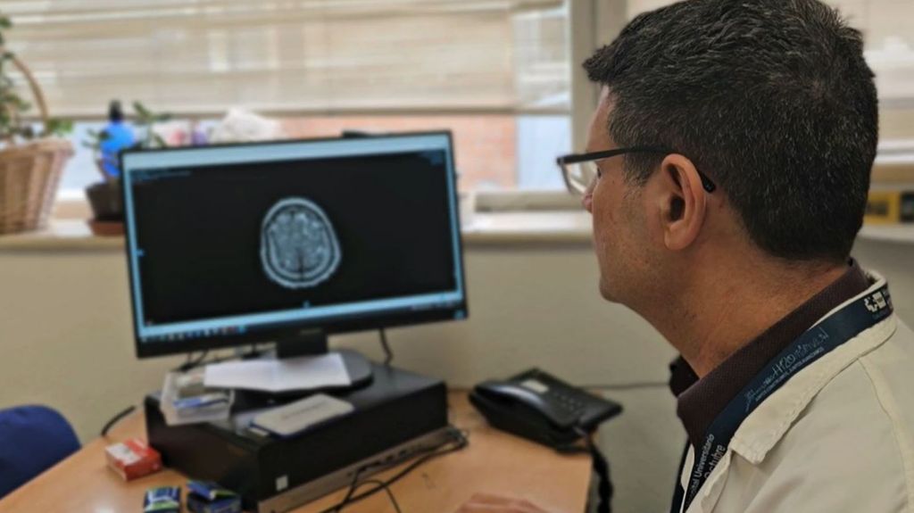 Así trabaja el Hospital 12 de Octubre de Madrid en el primer medicamento europeo contra el glioblastoma, el tumor cerebral más agresivo