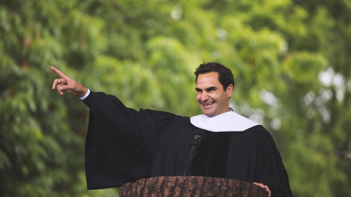 'Lescciones de tenis': un inolvidable discurso de Federer para recién graduados