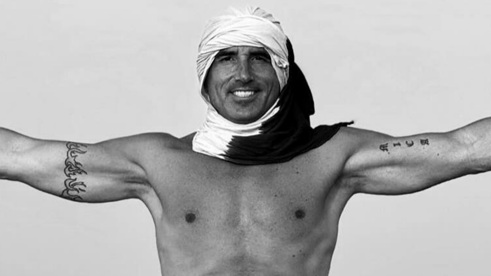 El nuevo y radical cambio de look de Hugo Sierra