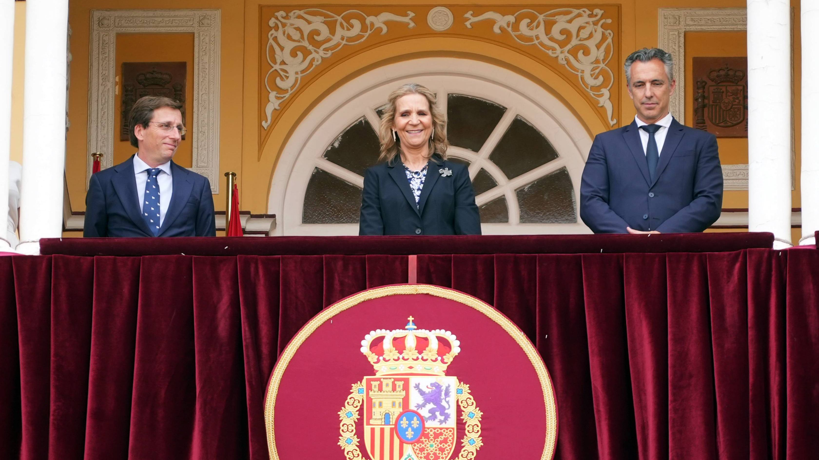 La infanta Elena en la corrida la Beneficencia