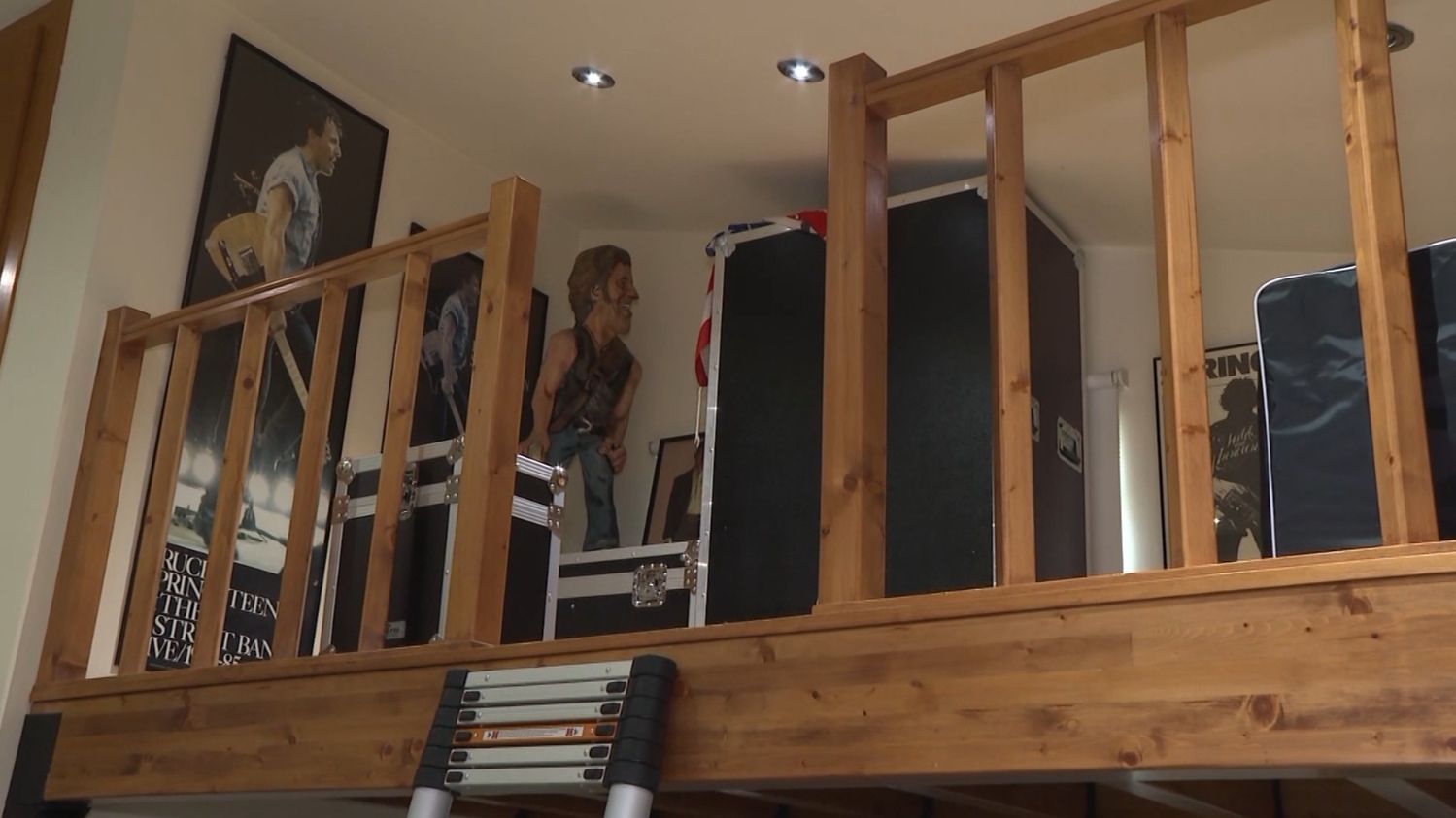 Un altillo en honor a Bruce Springsteen, el lugar de culto de un fan de 'The Boss'