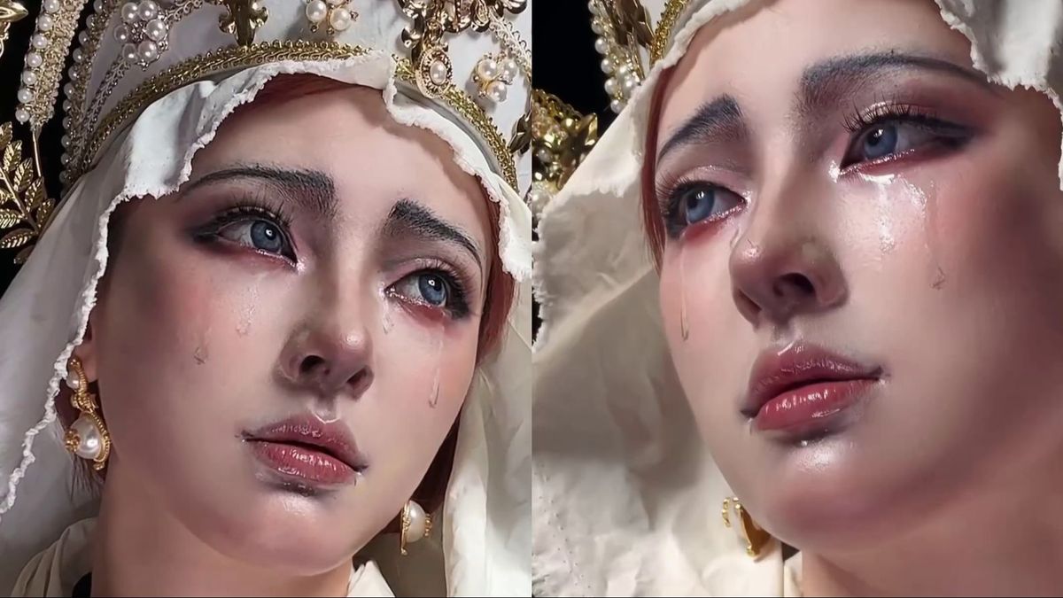 Influencer se maquilla como una virgen de Huelva