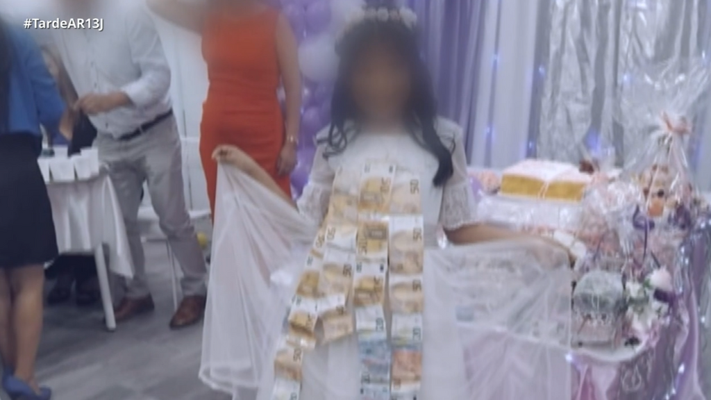 Una niña de 9 años pierde sus regalos de comunión tras la fuga del taxista que la llevaba