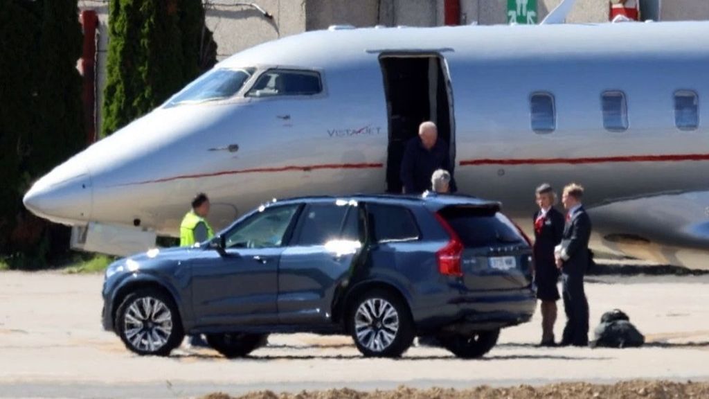 El emérito aterrizando en Vigo el pasado 12 de junio.