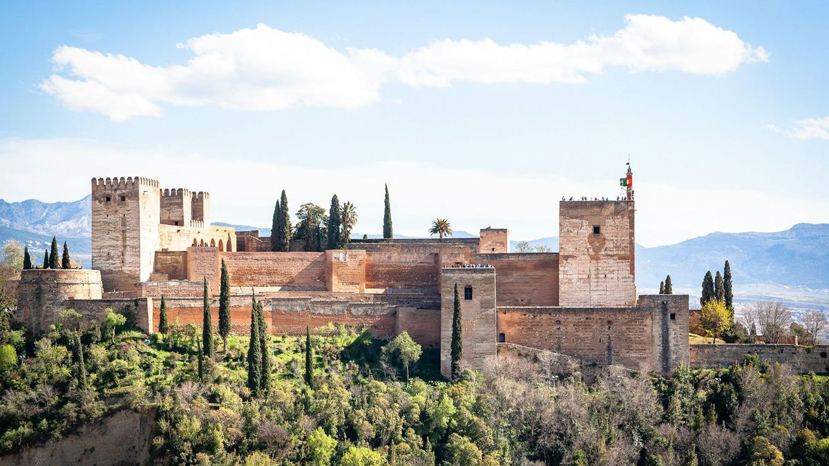 La Alhambra alberga uno de los castillos más bonitos de Andalucía