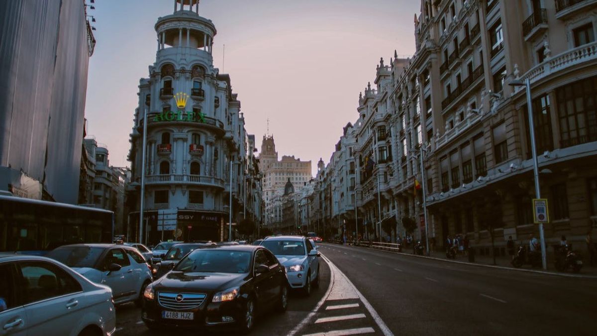 Nuevas restricciones para coches con etiqueta B en Madrid Centro