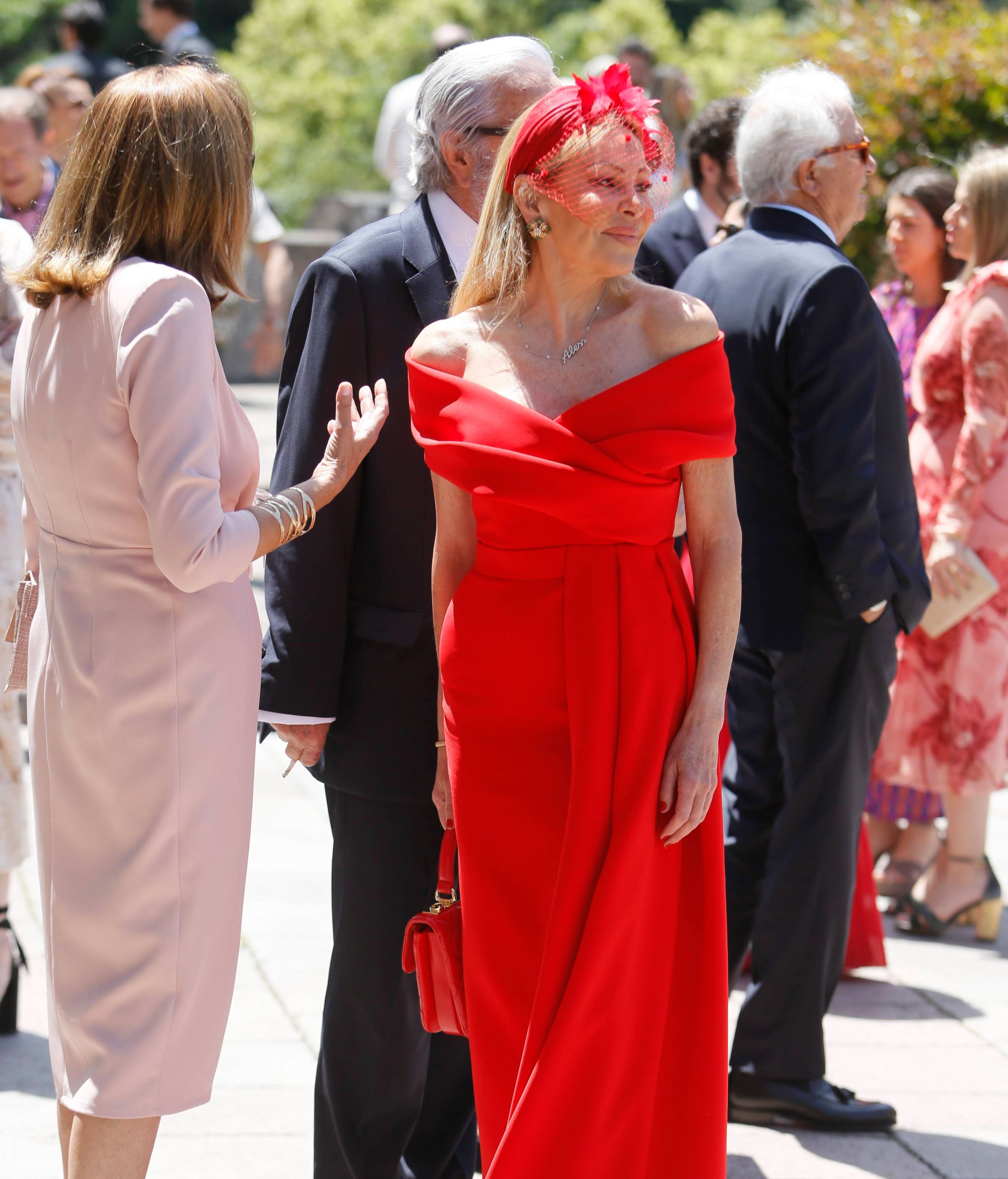 El total look de Ana Obregón para la boda de su sobrino Juancho