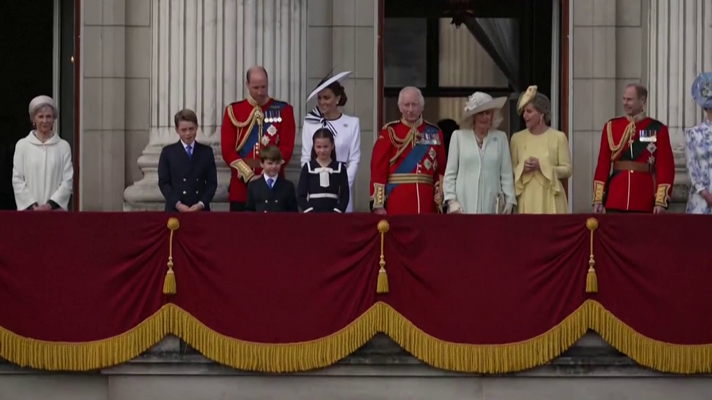 Kate Middleton reaparece en el desfile del Trooping the Colour