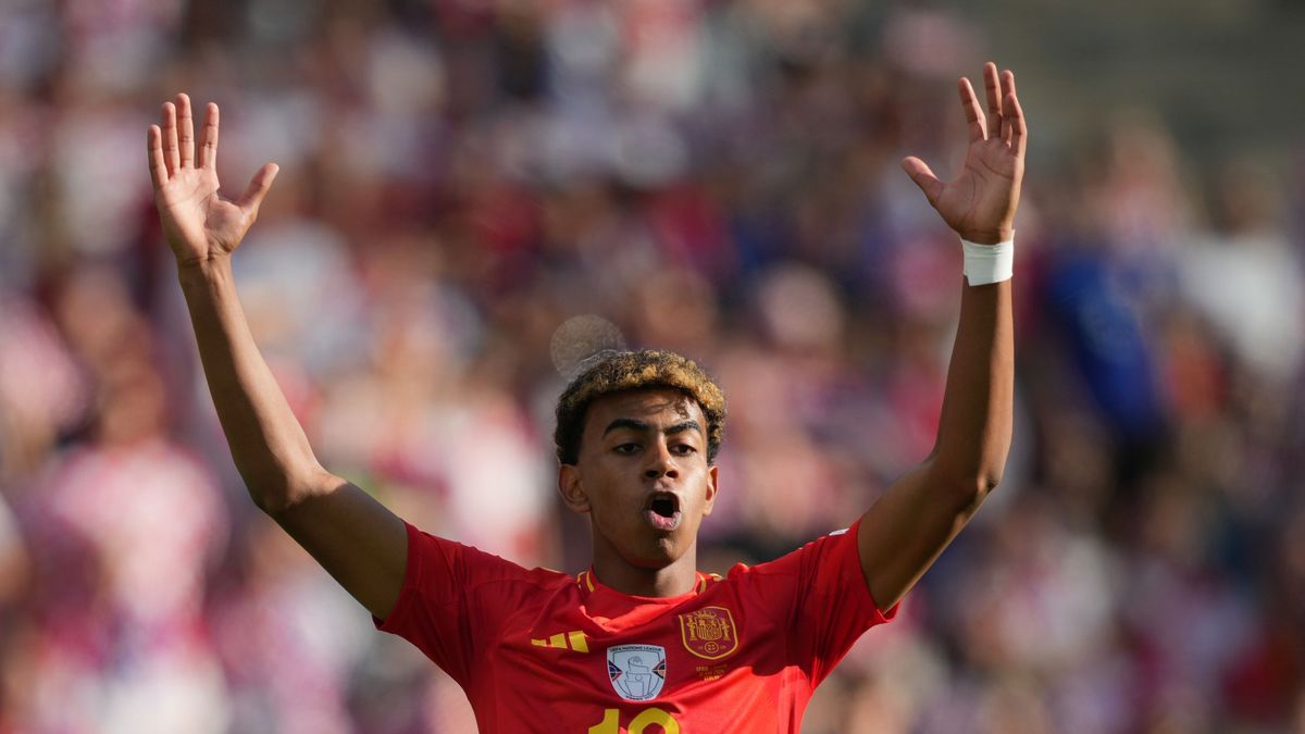 Lamine Yamal entra en la historia de la Eurocopa como el jugador más joven en debutar