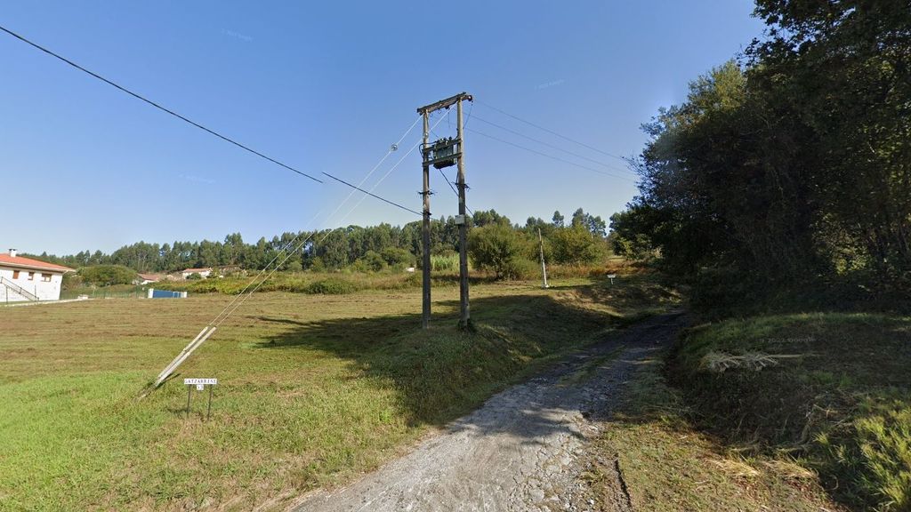 Torre eléctrica en la calle Gatzarriñe de Sopela, en Vizcaya