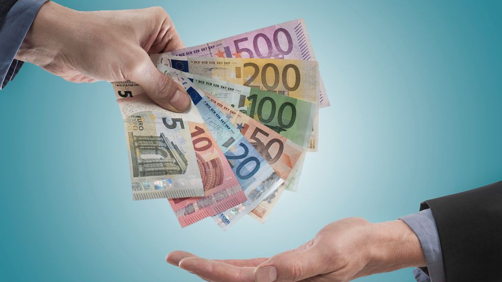 Un salario de 2.300 euros, aspiración para un alto porcentaje de españoles.