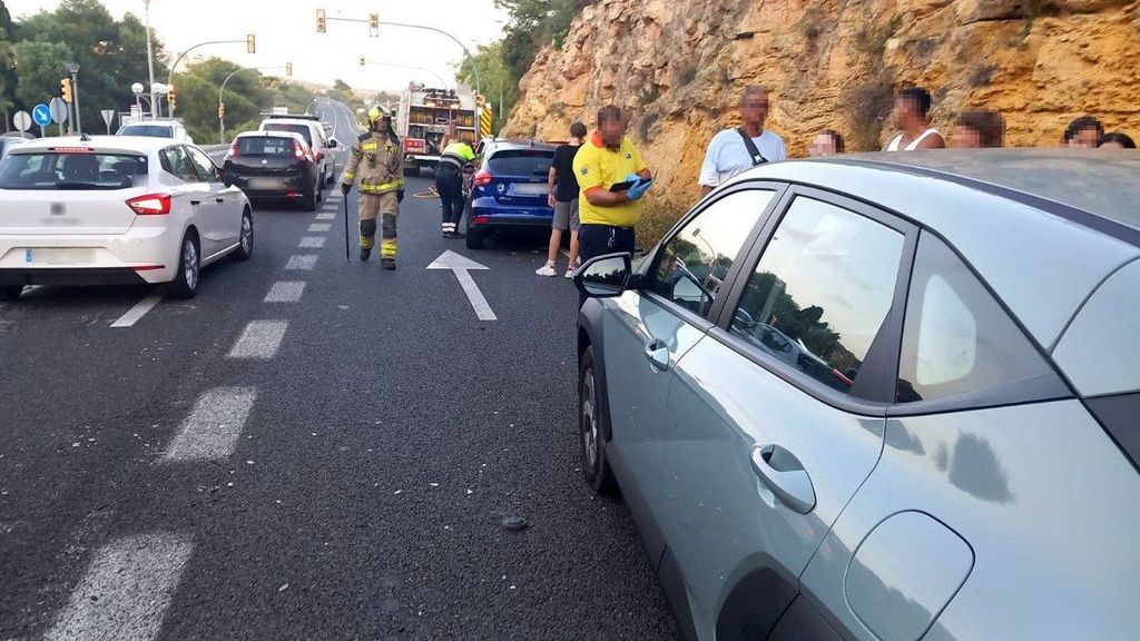Detienen a un conductor ebrio por circular sin permiso y provocar un accidente en Tarragona