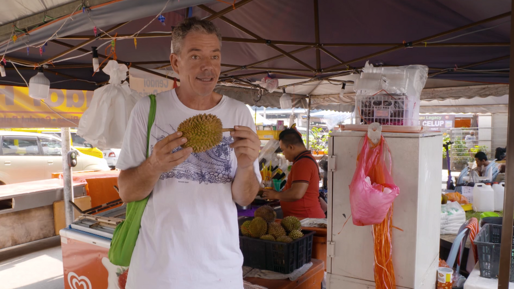 El Durian, la peculiar fruta que "mata" a personas: "Hay recolectores que han muerto"