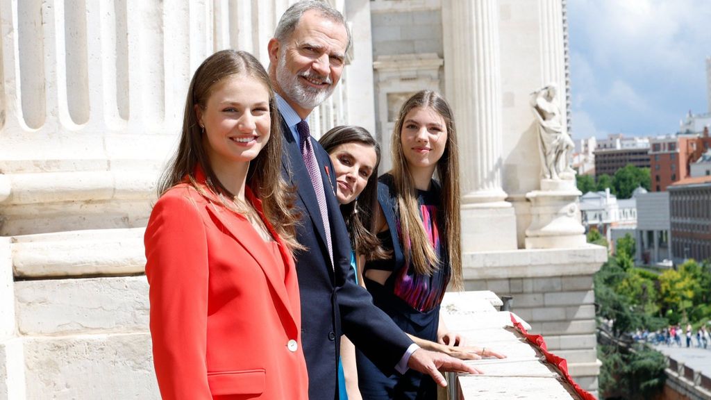 La Familia Real española este 19 de junio en el balcón del Palacio Real.