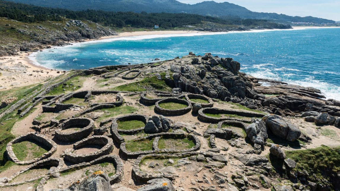 La playa del Castro de Baroña se sitúa en el segundo puesto del ranking nacional por su belleza