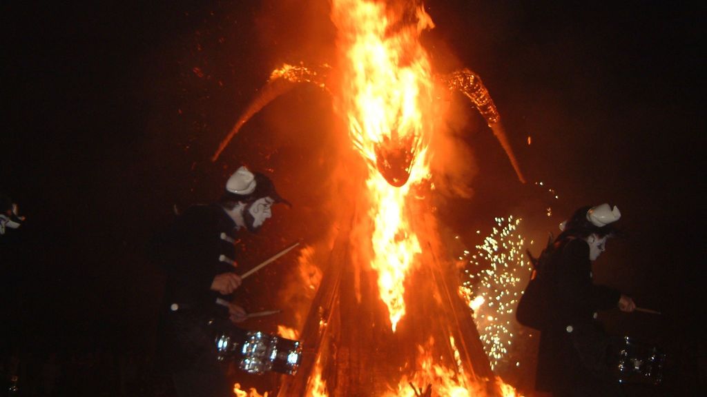 Bilbao volverá a encender 17 hogueras en la noche de san juan 2024