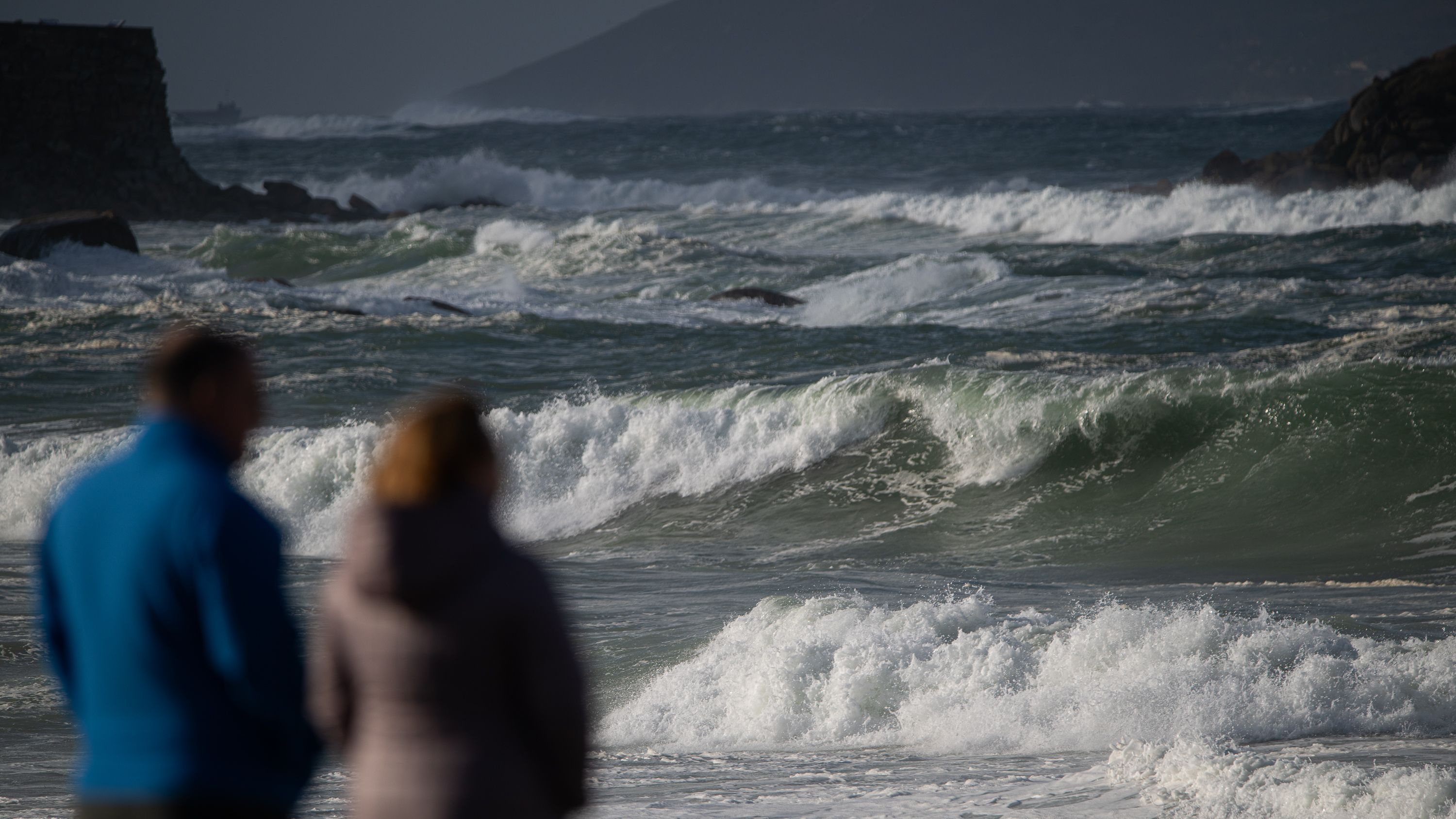 En la playa de A Lanzada (Pontevedra) se lleva a cabo una de las tradiciones más antiguas: el rito de las nueve olas