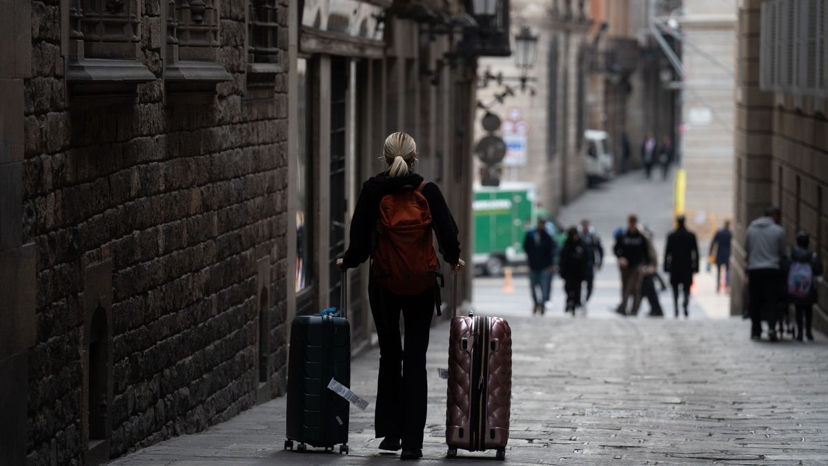 Barcelona eliminará todos los pisos turísticos de la ciudad en cuatro años