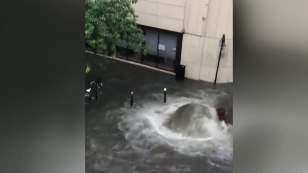 La ciudad de Nantes, Francia queda inundada por las fuertes lluvias torrenciales