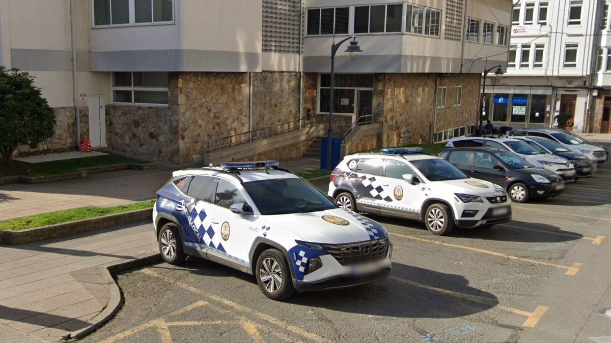 Coches de la Policía Local de Carballo (A Coruña)