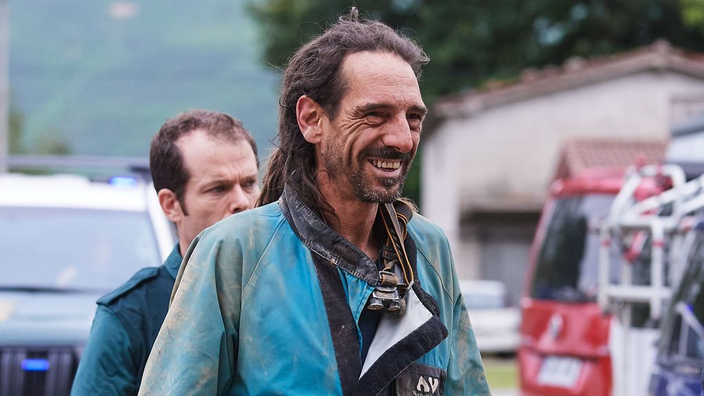 Alfonso Urrutia, uno de los espeleólogos rescatados en la cueva de Soba, en Cantabria: "Teníamos que esperar a que nos vinieran a buscar"