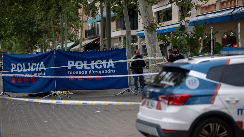 El joven degollado en la Barceloneta en la verbena de Sant Joan habría intentado defender a su hermana