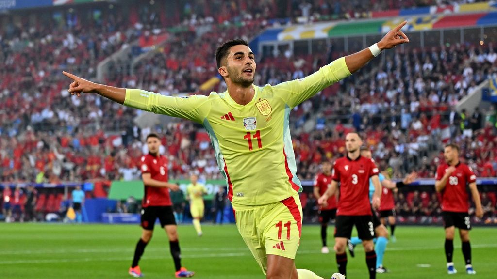 España gana ante Albania con un gol de Ferrán Torres y pasa a octavos con pleno de victorias