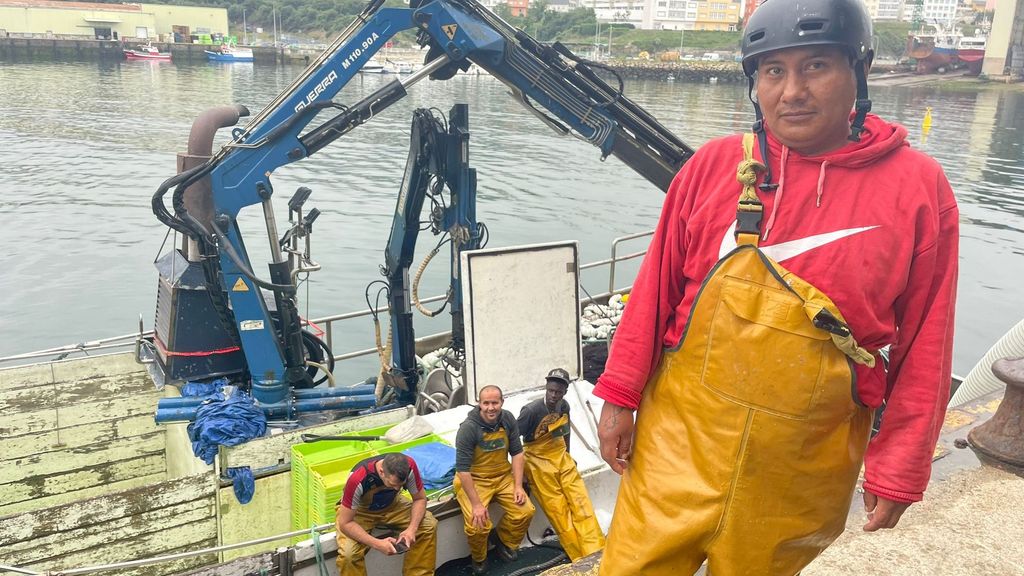 Luis, 39 años, es de Perú y empezó en el mar por tradición familiar