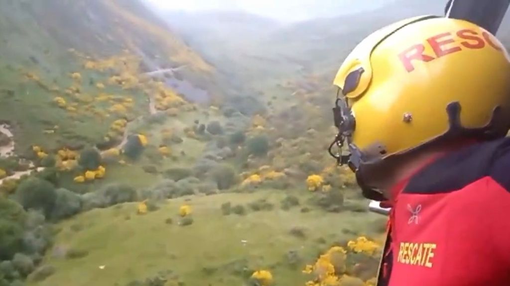 Vídeo de la búsqueda del 112 a un hombre desaparecido en León mientras hacía una ruta de montaña