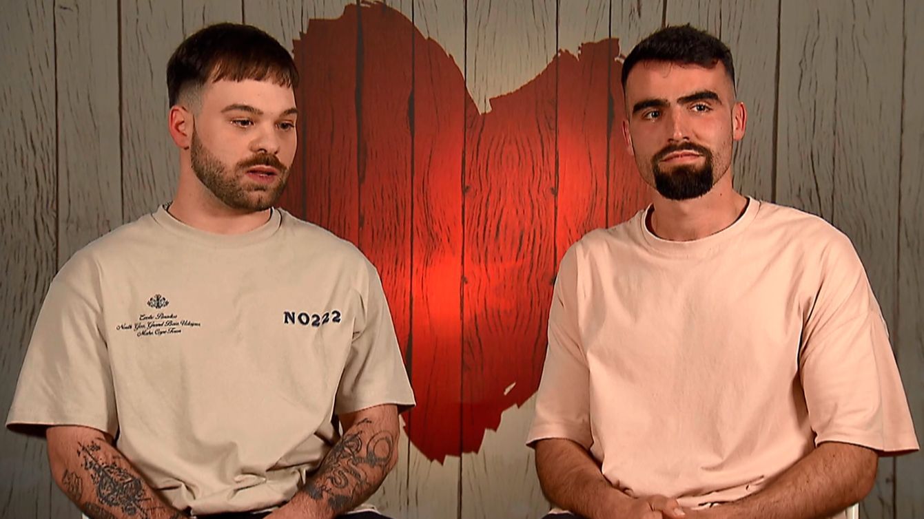 Eneko y Unai en 'First Dates'