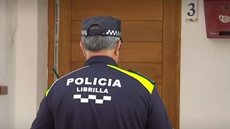 Muere un hombre y una mujer resulta herida tras ser apuñalados por su ...