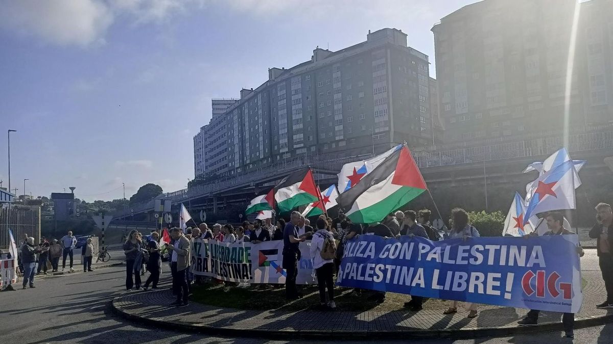 Concentración de apoyo a Palestina por la llegada del barco de la 'Flotilla de la Libertad'