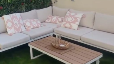 El espectacular jardín de la casa de Noemí Salazar