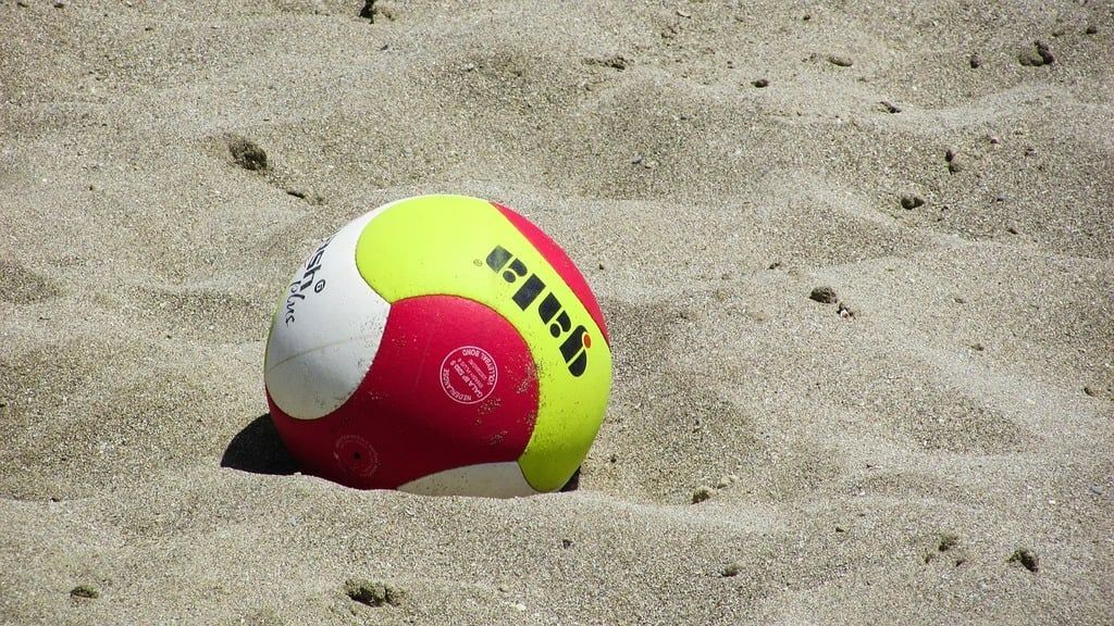 Países Bajos selecciona para jugar vóley-playa en los JJ. OO. de París a un condenado por violar a una niña de 12 años