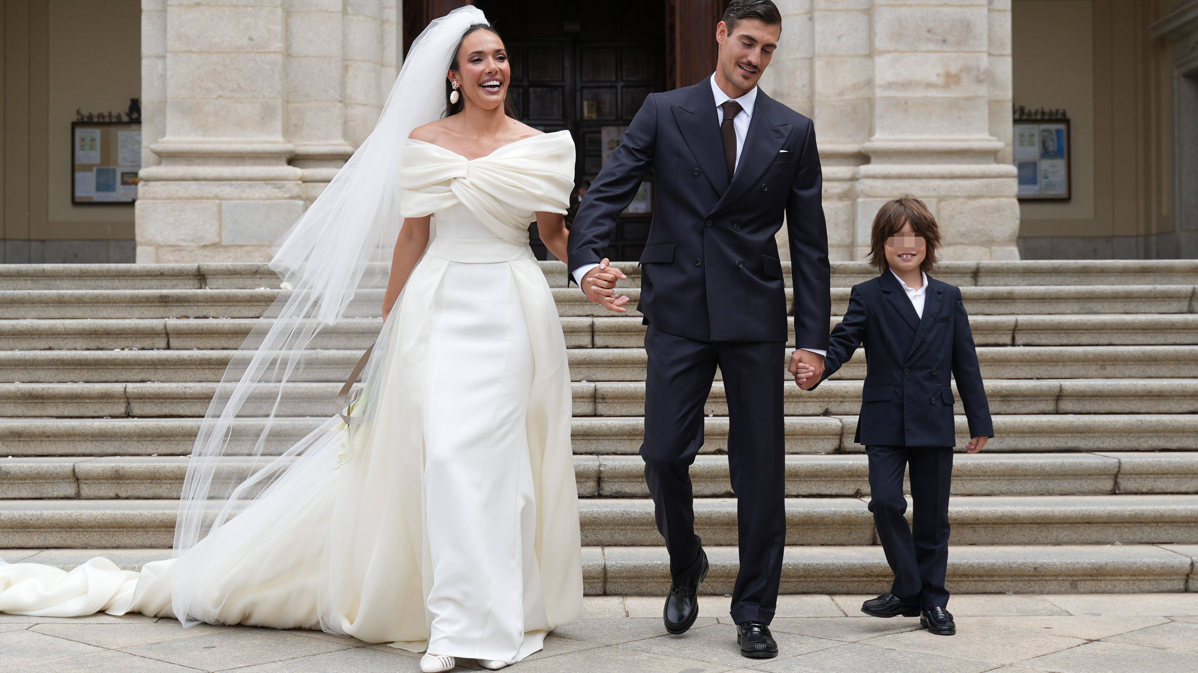 Ana Moya, con su marido y su hijo