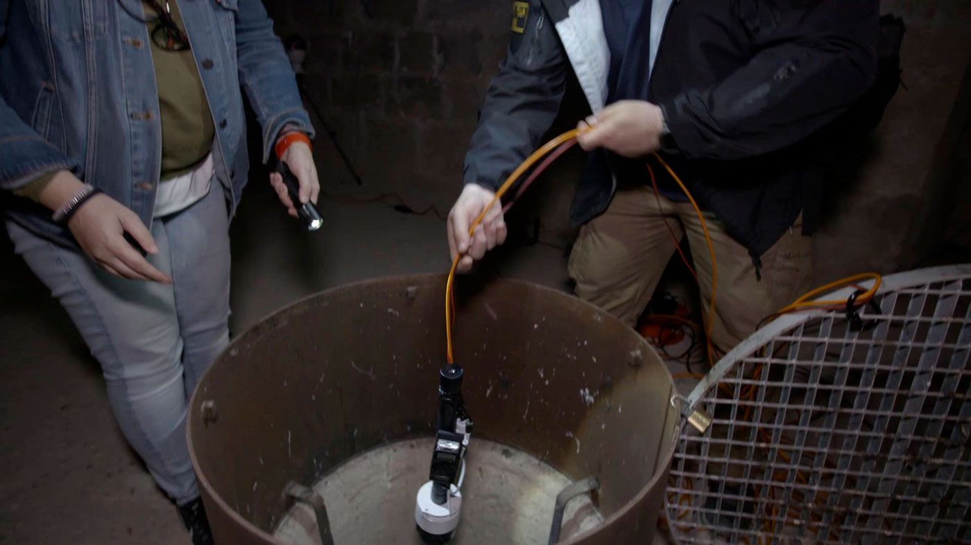 Voces de dos niñas, captadas en una psicofonía en el pozo Cuarto Milenio Temporada 19 Top Vídeos 400