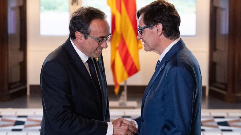 El presidente del Parlament, Josep Rull, y el primer secretario del PSC, Salvador Illa