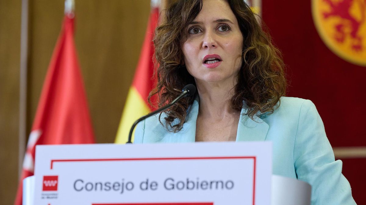 La presidenta de la Comunidad de Madrid, Isabel Díaz Ayuso, ofrece una rueda de prensa tras la reunión del Consejo de Gobierno, en el Ayuntamiento de Torrejón de Ardoz, a 12 de junio de 2024