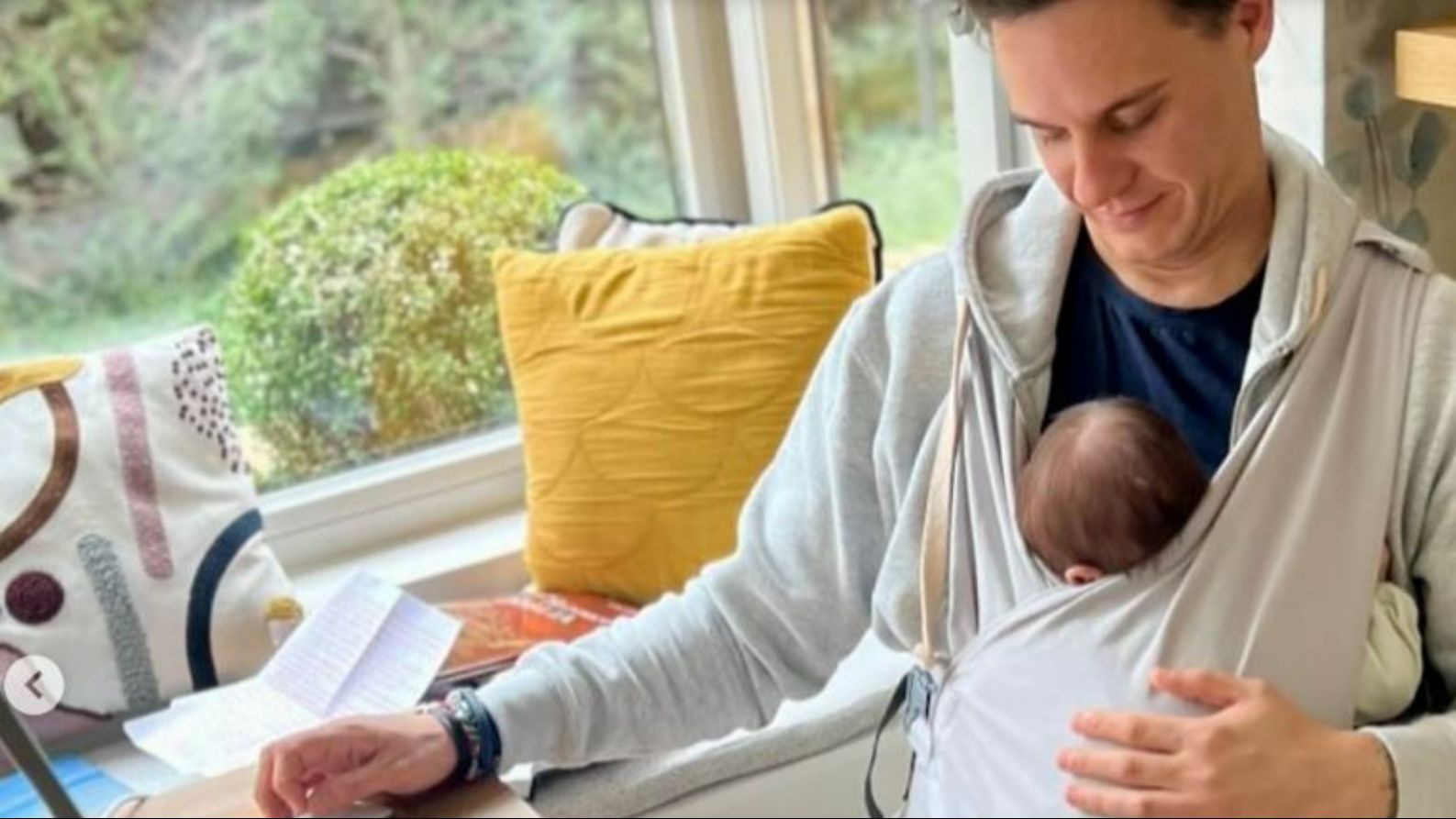 Así es el interior del despacho de Christian Gálvez