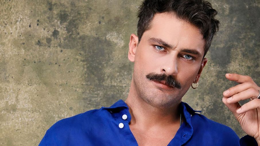 Mesut Öztürkmen (Onur Tuna)