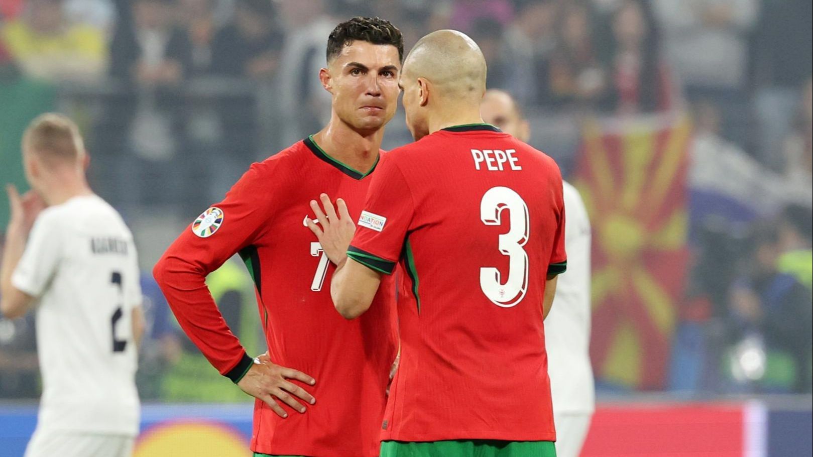 Cristiano Ronaldo llora desconsolado en pleno partido tras fallar un penalti con Portugal