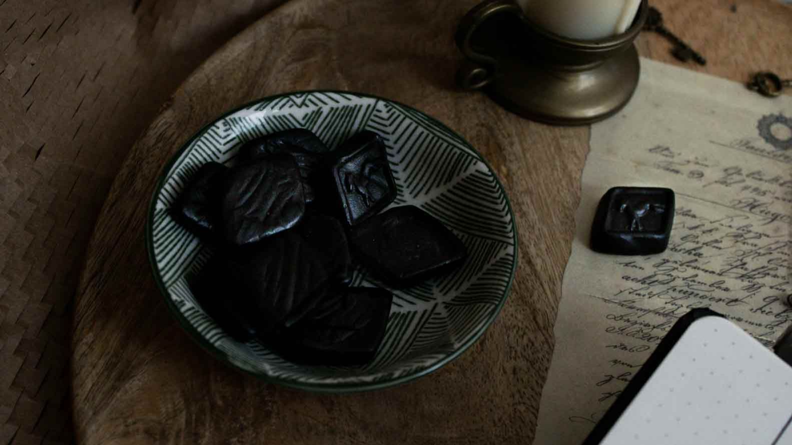 Foto de archivo: caramelos de regaliz